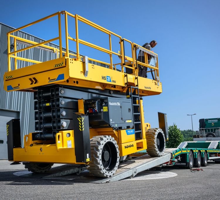 Haulotte推出全新純電動越野剪叉式高空作業平臺HS21E及HS21E PRO