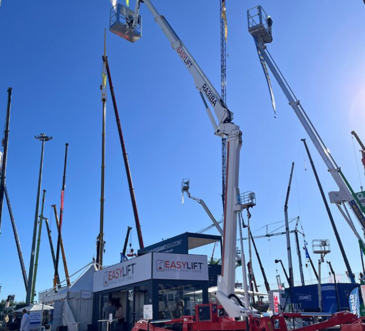 Easy Lift推出全新鋰電動力高空作業平臺RA31BA